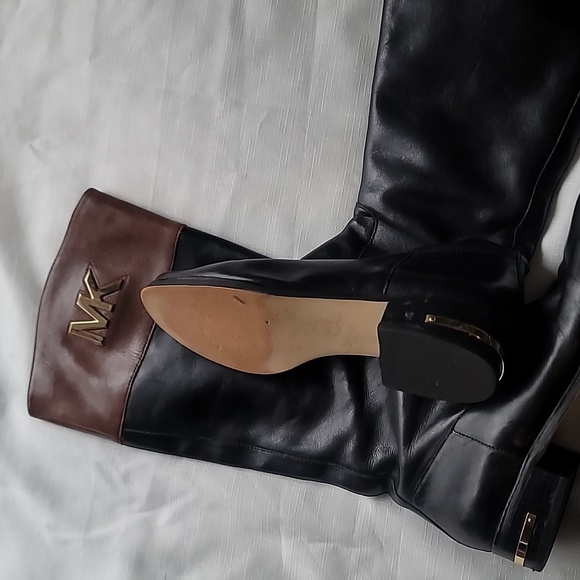 Michael kors boots - Picture 4 of 8